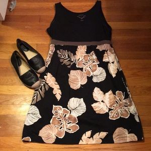 Sleeveless summer dress